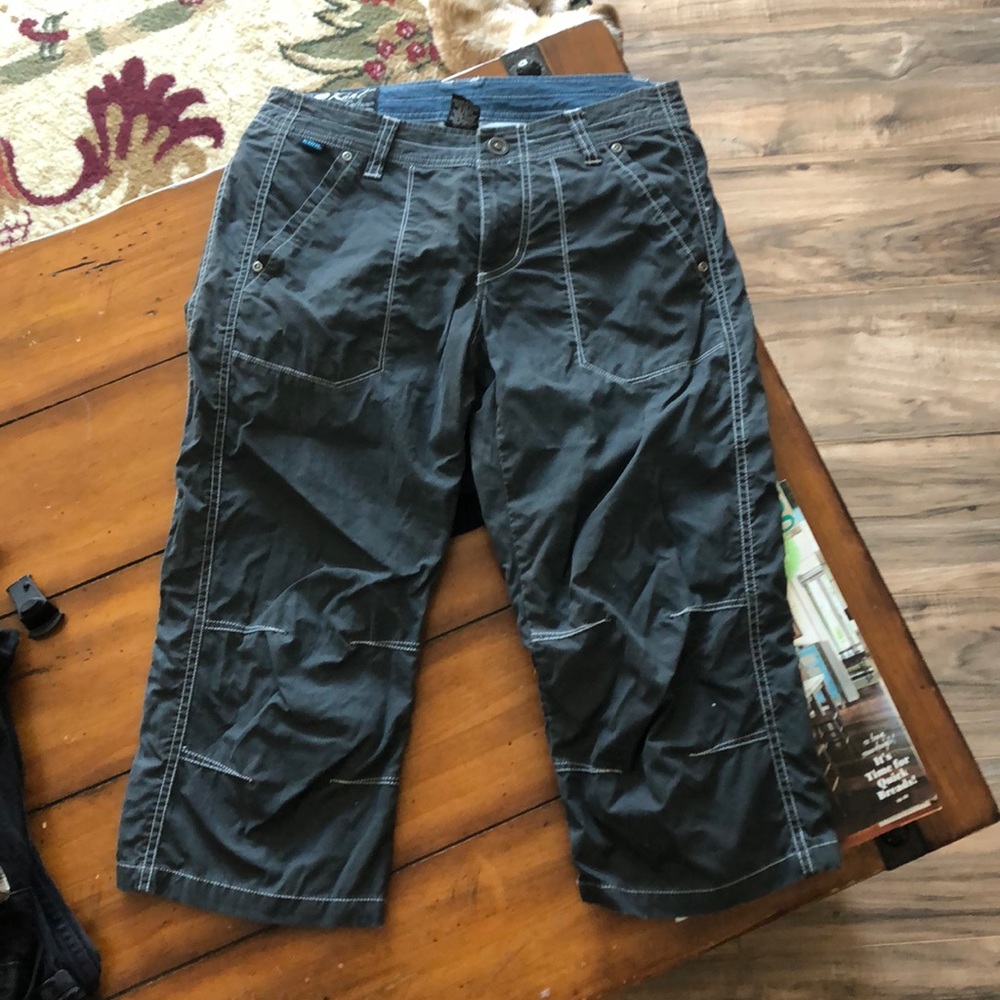 KUHL Capris Sz 4